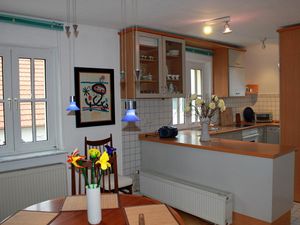 23584352-Ferienwohnung-3--300x225-1