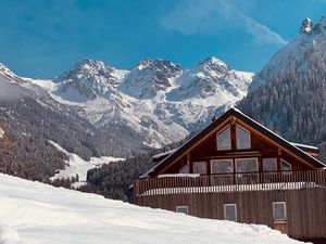 Dorf(er)leben Haus Winter Berge