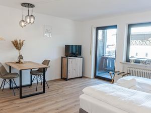 23639327-Ferienwohnung-2--300x225-2