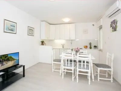 Ferienwohnung für 6 Personen in Kastel Luksic 5/10
