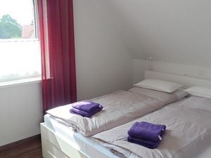 23640947-Ferienwohnung-5--300x225-3