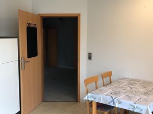 23651275-Ferienwohnung-4--300x225-3