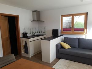 23671040-Ferienwohnung-2--300x225-2