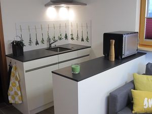 23671040-Ferienwohnung-2--300x225-4