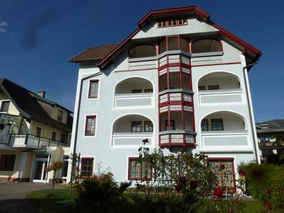 Haupthaus mit Loggia und Balkon