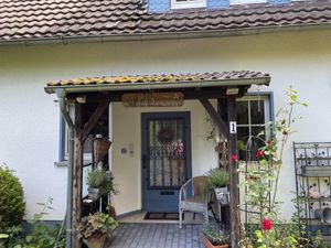 4641563-Ferienwohnung-8--300x225-1