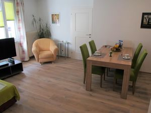 23690567-Ferienwohnung-3--300x225-2