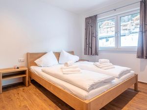 23703984-Ferienwohnung-6--300x225-1