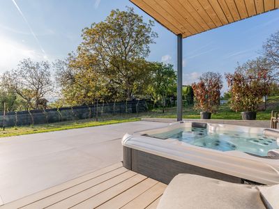 Whirlpool mit Terrasse