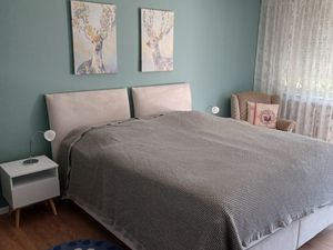 23089585-Ferienwohnung-2--300x225-4