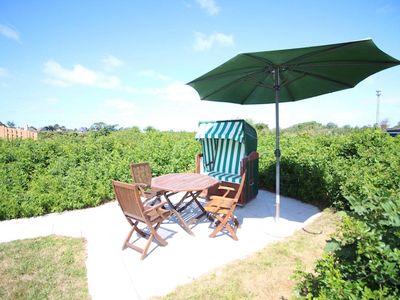 Terrasse mit Strandkorb