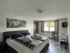 23539593-Ferienwohnung-6--300x225-4