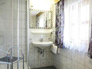 23810351-Ferienwohnung-4--300x225-3