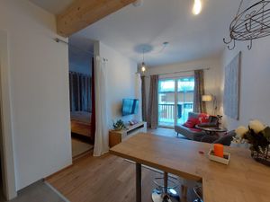 23826708-Ferienwohnung-2--300x225-5