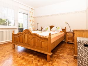 23831009-Ferienwohnung-6--300x225-3