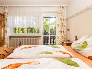 23831009-Ferienwohnung-6--300x225-4