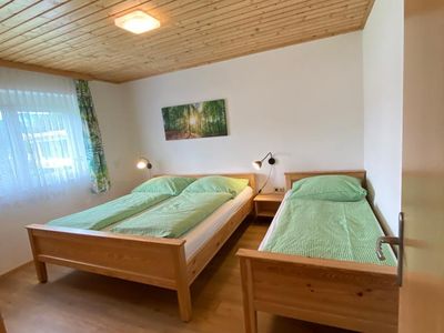 Schlafzimmer mit Seeblick