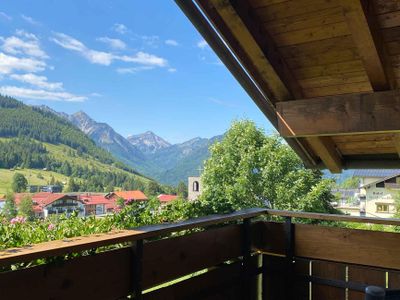 Allgaeu_Balkon_mit Ausblick