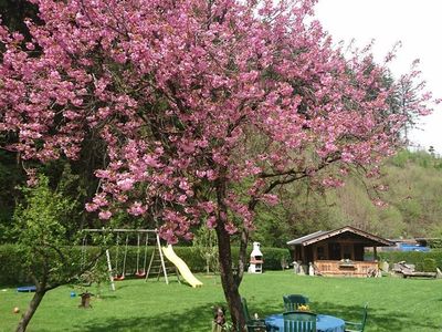 Haus Eberharter Spielplatz und Liegewiese