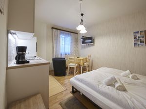 23898345-Ferienwohnung-2--300x225-1