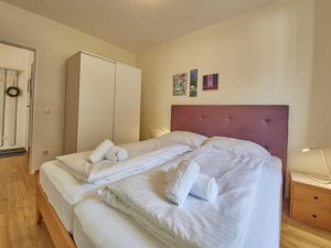 23898349-Ferienwohnung-4--300x225-5