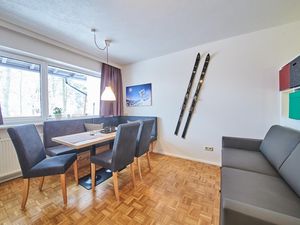 23898351-Ferienwohnung-4--300x225-0