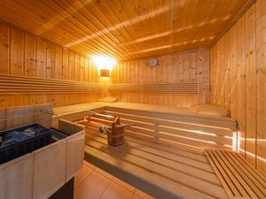 40 Sauna