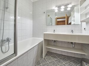 23907441-Ferienwohnung-6--300x225-5