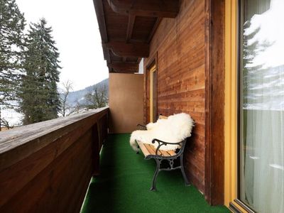 Zillertal_Ferienwohnung Bonny_Balkon mit Sitzgeleg