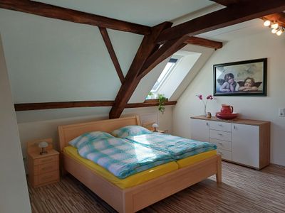 Schlafzimmer 2