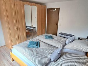 23735785-Ferienwohnung-4--300x225-2