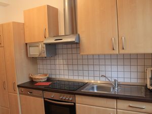 23968706-Ferienwohnung-8--300x225-3