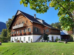 Die Traunmühle, vom Garten aus, Salzkammergut