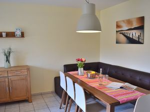 21924147-Ferienwohnung-6--300x225-3