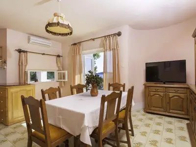 Ferienwohnung für 4 Personen (85 m²) in Prizba 10/10
