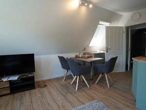 23149751-Ferienwohnung-4--300x225-5