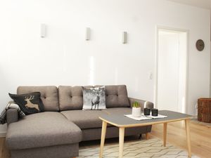 23352782-Ferienwohnung-2--300x225-4