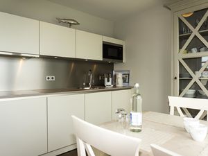 22367901-Ferienwohnung-4--300x225-5