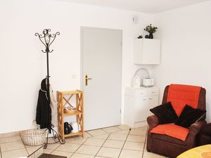 23472600-Ferienwohnung-4--300x225-4