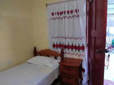 Ferienwohnung für 3 Personen (12 m²) in Pilón 1/10