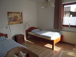 22272245-Ferienwohnung-6--300x225-1