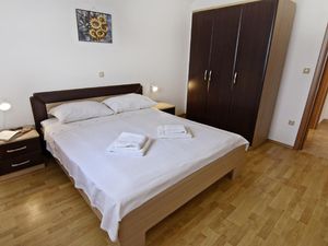 23119113-Ferienwohnung-4--300x225-3