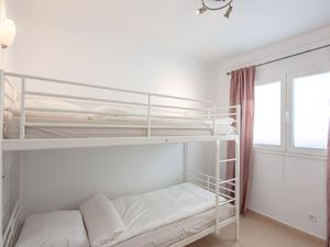 23312630-Ferienwohnung-6--300x225-4