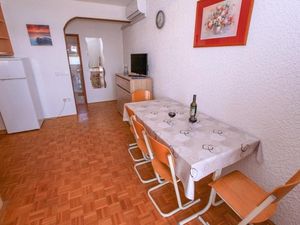 23503169-Ferienwohnung-4--300x225-3