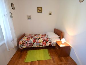 19698741-Ferienwohnung-6--300x225-5