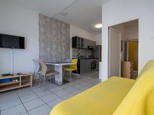 21942771-Ferienwohnung-5--300x225-3