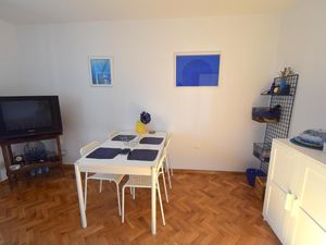 19024076-Ferienwohnung-3--300x225-4