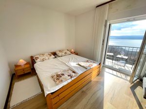 23466980-Ferienwohnung-3--300x225-2