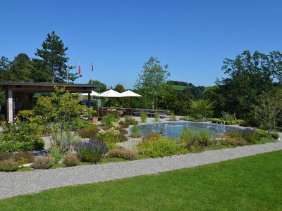 Garten mit Pavillon