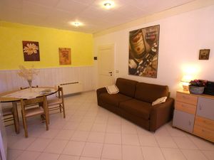 23204253-Ferienwohnung-6--300x225-4